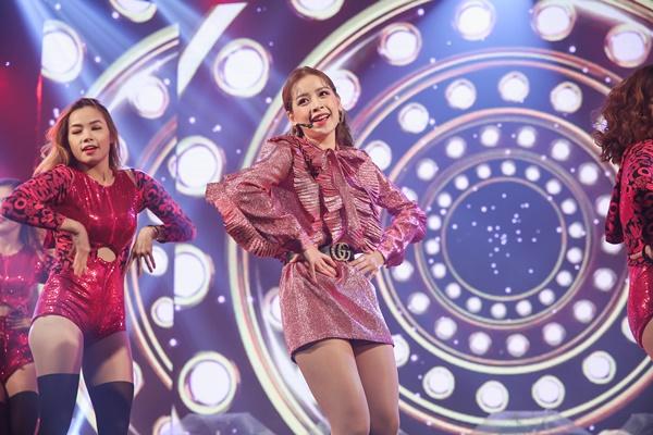 Đây là giọng hát thật của Chi Pu sau 3 năm tập luyện-5