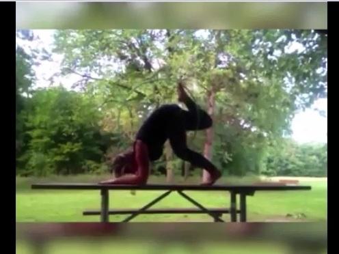 Clip hài: Khi boss hóa trang đi chơi Halloween-1