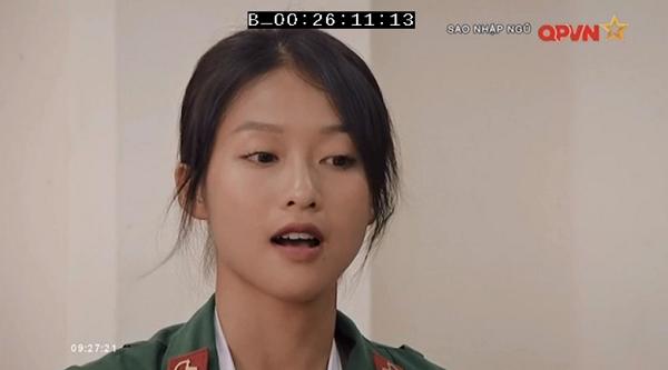 Chặt vỡ ngói bằng tay không, Hương Giang Idol múa ballet ăn mừng trong quân ngũ-10