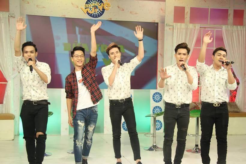 9X cover hit ‘Người ta nói’ của Ưng Hoàng Phúc chất hơn nước cất khiến người xem tua đi tua lại vì quá hay-3