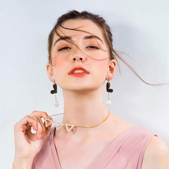 Người mẫu Nga chết ở tuổi 14 sau khi bị vắt kiệt sức tại Trung Quốc-1