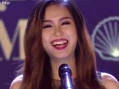 Ứng xử hồn nhiên hơn Ngọc Trinh, cô gái này 'sáng' nhất chung kết Hoa hậu Đại dương 2017