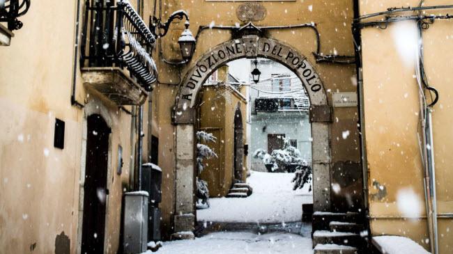 Lạ đời thị trấn thưởng tiền để mời du khách tới sống-9