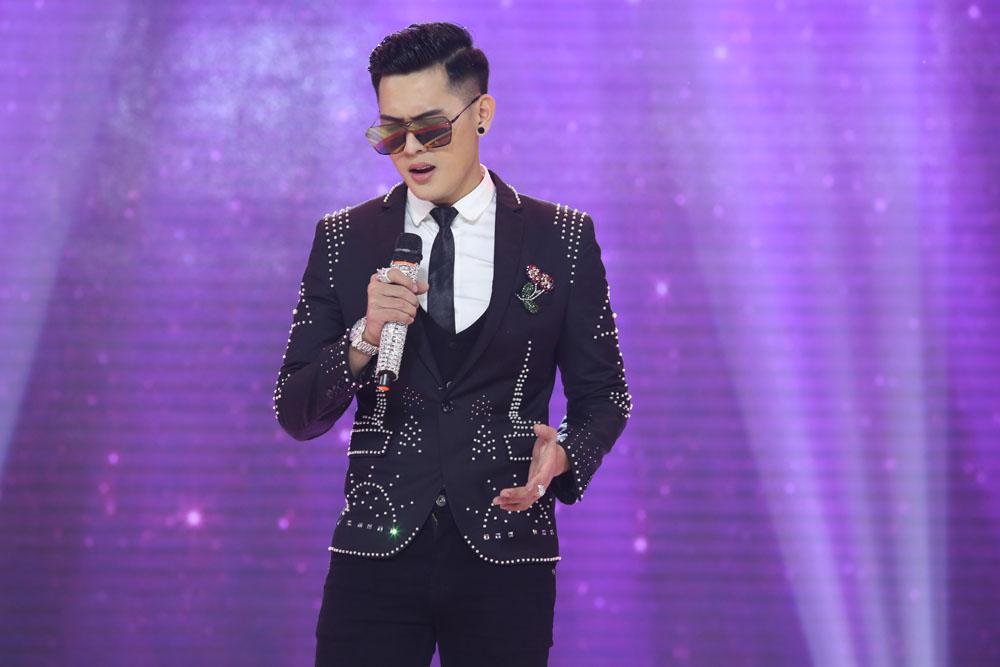 Trấn Thành nhăn mặt khi nghe giọng hát thảm họa của thí sinh điển trai-3