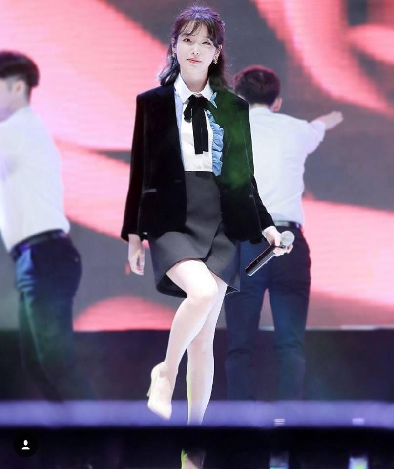 Dàn mỹ nhân Hàn lăng-xê nhiệt tình mốt vải tweed trong street style tuần này-5