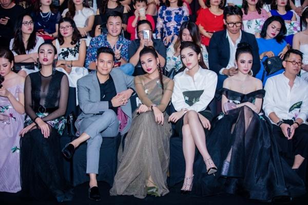 Đeo đồng hồ tiền tỷ, mặc váy xuyên thấu khiến Thanh Hằng gợi cảm hết mức-6