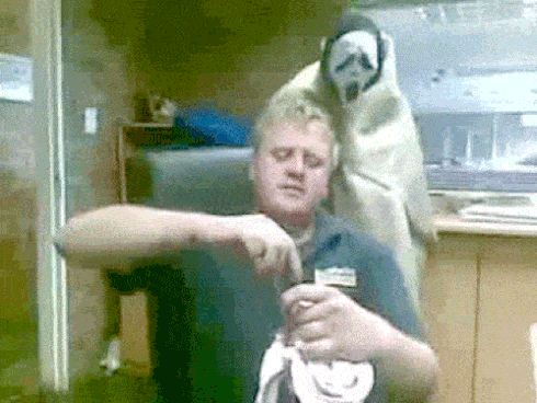 Thảm cảnh khi lũ tiểu yêu được chơi một mình-1