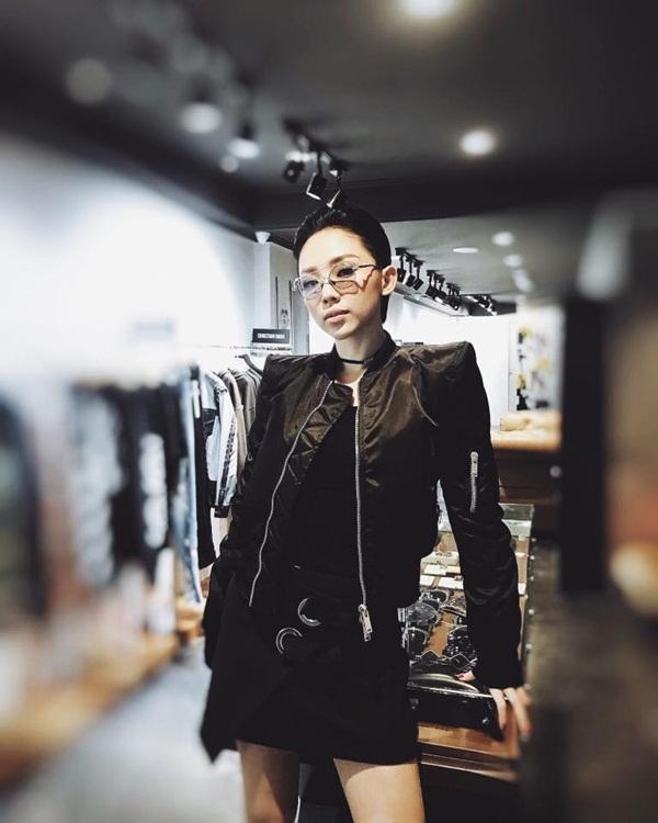 Tin sao Việt 29/10: Linh Chi tự quay clip khoe 3 vòng lả lơi giữa hồ bơi-8