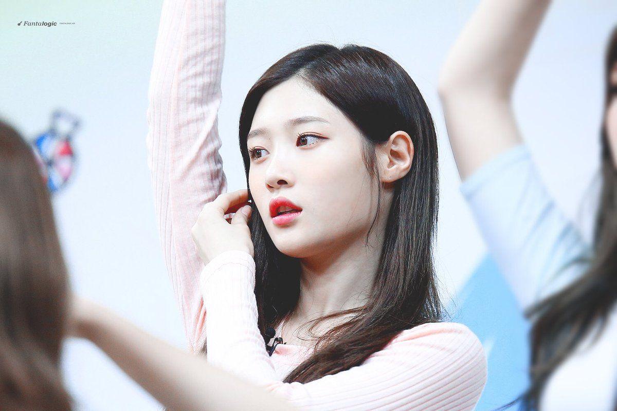 Nào đâu còn thời mặt chữ V, Hàn Quốc người ta đổ xô đi thích mặt chữ L hết rồi kìa!-3