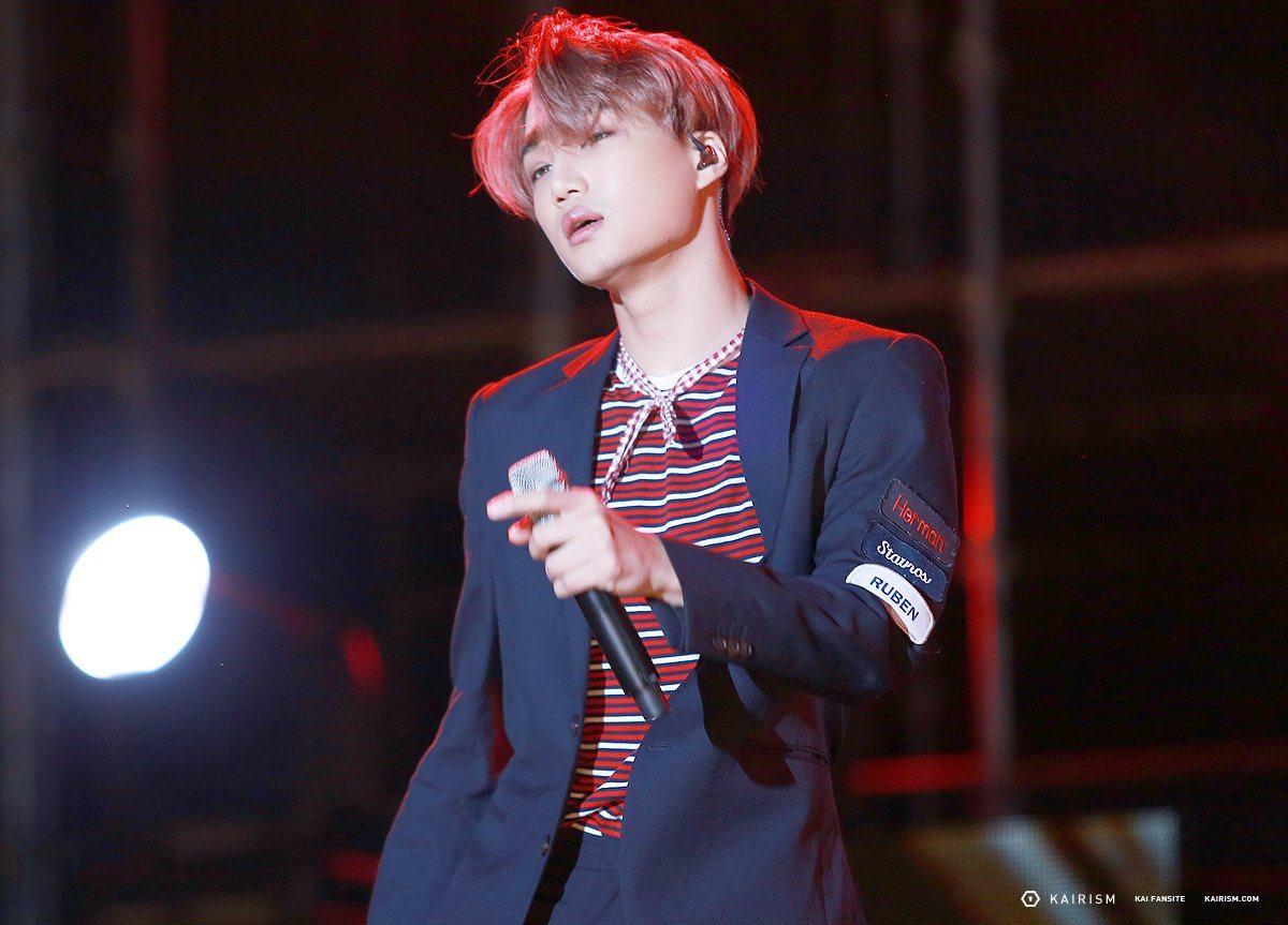 Nào đâu còn thời mặt chữ V, Hàn Quốc người ta đổ xô đi thích mặt chữ L hết rồi kìa!-4