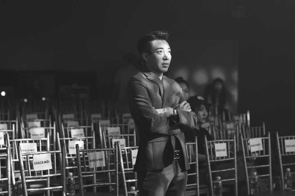 Hot girl - hot boy Việt 30/10: Thánh nữ bolero Jang Mi gây nghiện khi tung mashup 2 hit của Vpop-10