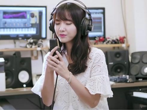 Hot girl - hot boy Việt 30/10: 'Thánh nữ bolero' Jang Mi gây nghiện khi tung mashup 2 hit của Vpop