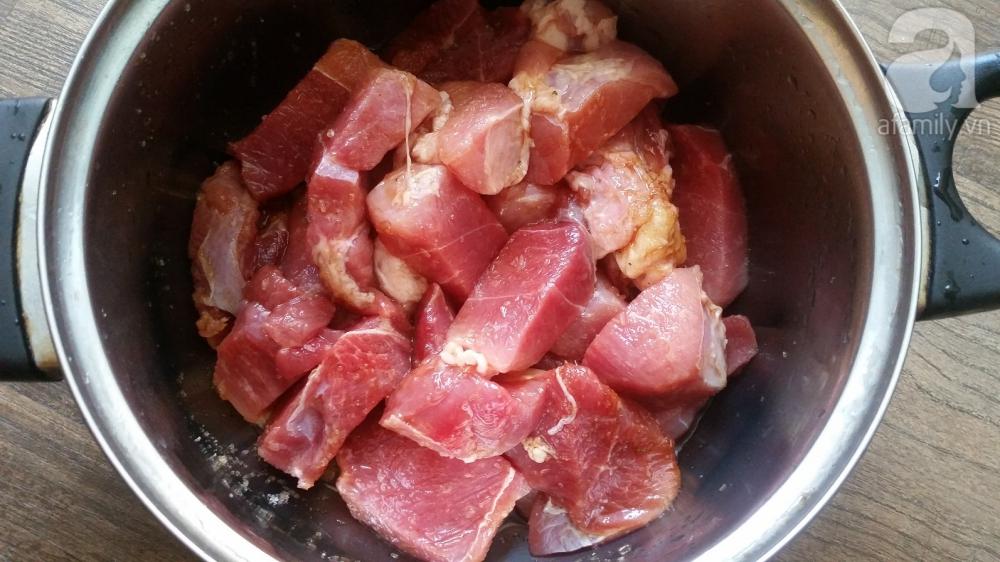 Chảy nước miếng với thịt kho dưa chua mềm ngon, ăn mãi không ngán-3