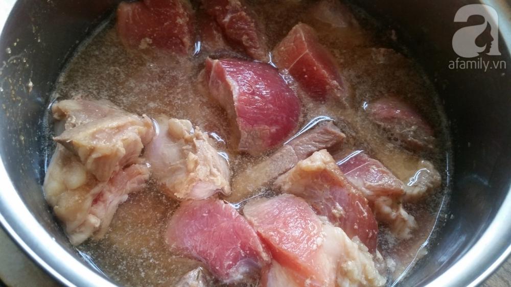 Chảy nước miếng với thịt kho dưa chua mềm ngon, ăn mãi không ngán-4