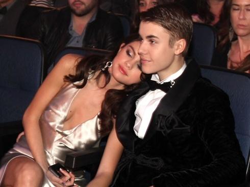 Cảm xúc rộn ràng khi gặp lại Justin, Selena muốn thu âm ca khúc họ từng sáng tác cùng nhau?