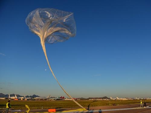 'Bong bóng khí cầu' đưa người lên vũ trụ vừa được thử nghiệm thành công