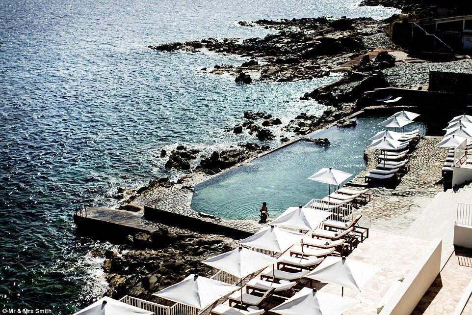 10 bể bơi khách sạn quyến rũ nhất thế giới-9