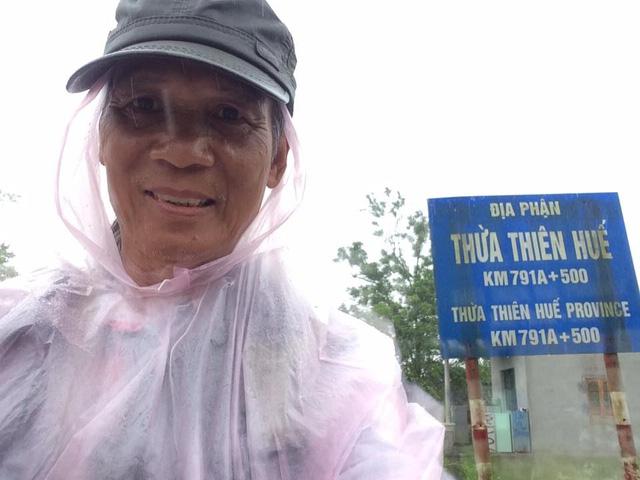 Phát sốt với hành trình 76 ngày đi bộ xuyên Việt của ông cụ 65 tuổi-4