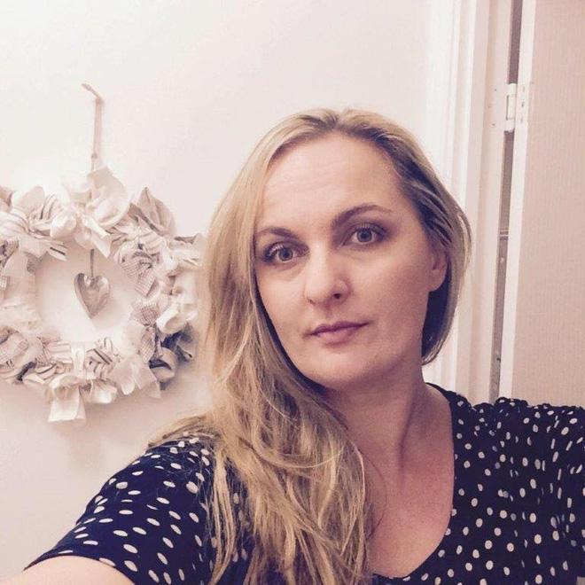 Không xé quần áo, không cắt tóc, đây là màn trả thù quá khủng khiếp người phụ nữ này dành cho tình địch xinh đẹp-1