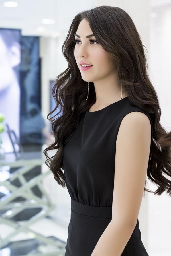 Nguyễn Thị Loan hội ngộ Hoa hậu Hoàn vũ Na Uy trước thềm chung kết Hoa hậu Hoàn vũ-3