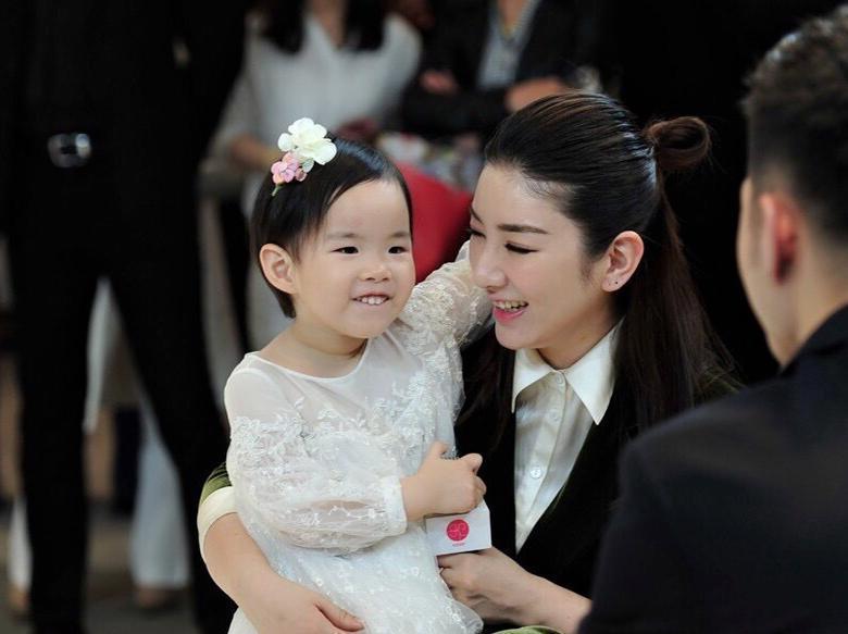 Lưu Đào - Huỳnh Dịch: Phận đời trái ngược của hai mỹ nhân Hoàn Châu cách cách 3-7