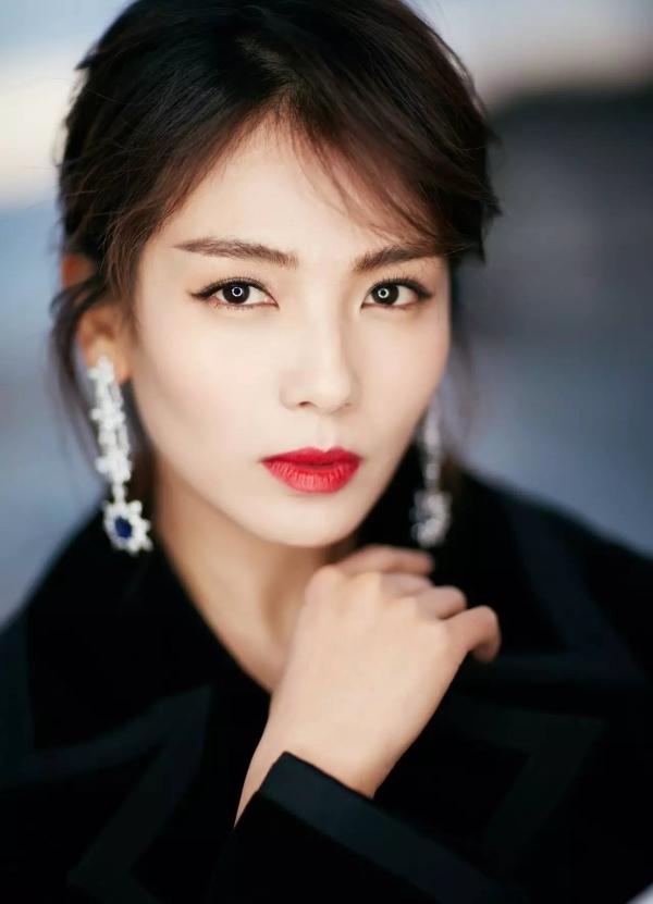 Lưu Đào - Huỳnh Dịch: Phận đời trái ngược của hai mỹ nhân Hoàn Châu cách cách 3-11