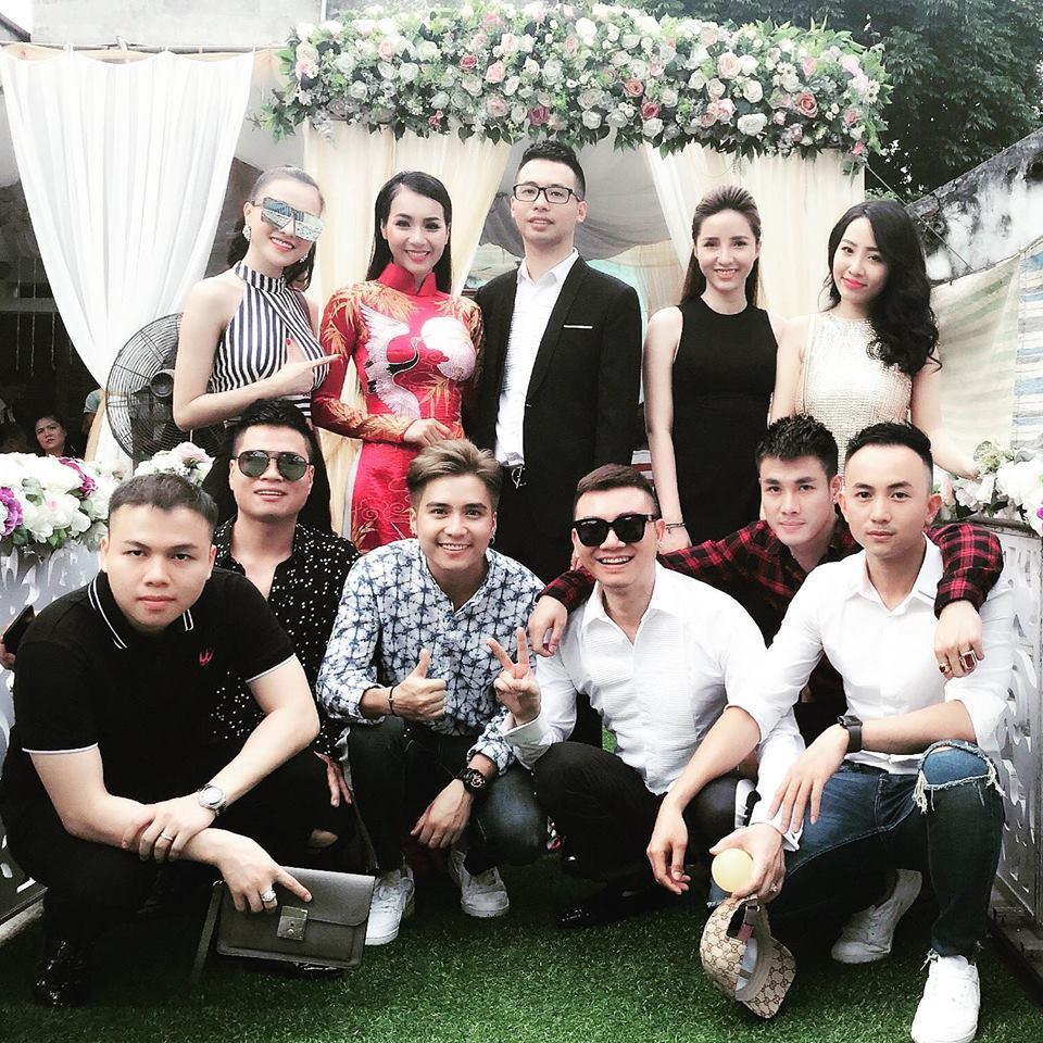 Hot girl - hot boy Việt 1/11: Bạn gái Phan Thành trổ tài chơi piano hút triệu lượt xem-5