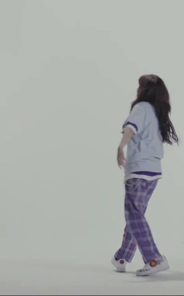 Chẳng cần hàng hiệu tiền tỷ, Phương Ly vẫn nhận cơn mưa lời khen về trang phục trong MV mới-7