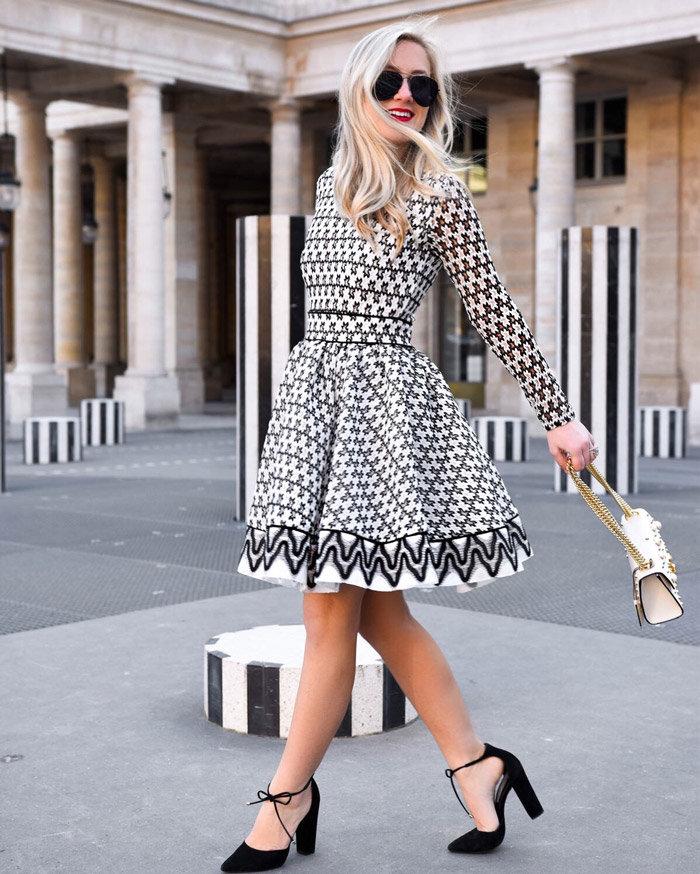 Diện váy 6 triệu đồng, Chương Tử Di tỏa sáng không thua kém ai tại đám cưới Song - Song-5