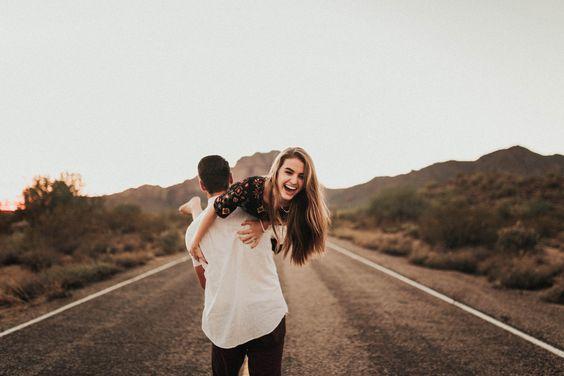 Trong tình yêu đôi khi có ngốc nghếch một chút cũng chẳng sao, chẳng ai phải thông minh suốt cả đời-1