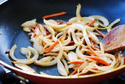 Miến xào hải sản bổ dưỡng, hấp dẫn cho những ngày chán cơm-7