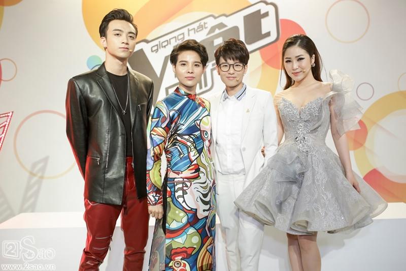 Vũ Cát Tường nũng nịu ôm Soobin Hoàng Sơn trong hậu trường-2