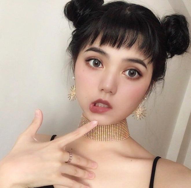 Cả thế giới ra mà xem con gái nhà người ta, mắt to long lanh, mặt xinh hết phần thiên hạ-12