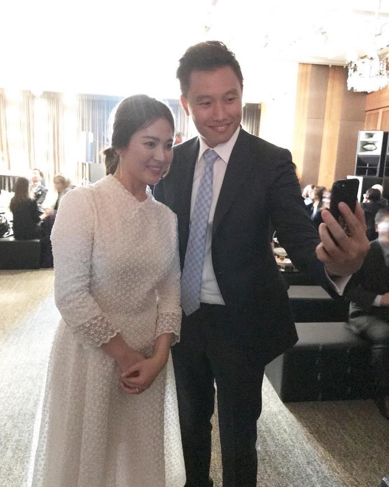 Vợ chồng Song Hye Kyo bịt mặt kín mít, sang Châu Âu hưởng tuần trăng mật-5