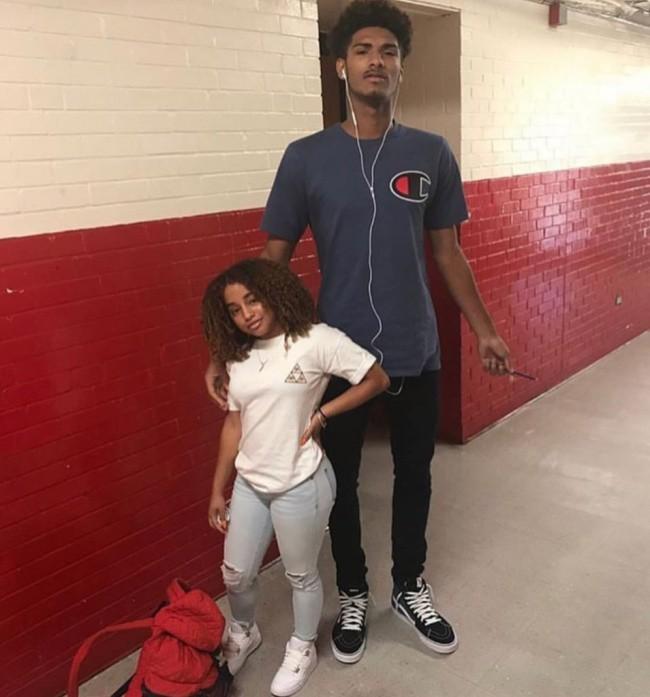 10 nỗi khổ đến phát hờn của người cao mà hội chân ngắn không bao giờ có thể thấu hiểu-9