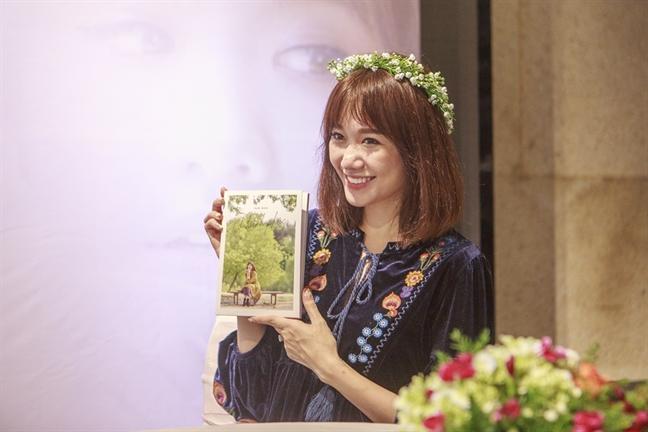 Mặc kệ ngoài kia nói gì, Tiến Đạt vẫn năm lần bảy lượt công khai bênh vực Hari Won-1