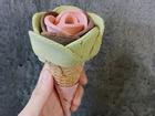 Cách làm kem ốc quế hoa hồng đơn giản