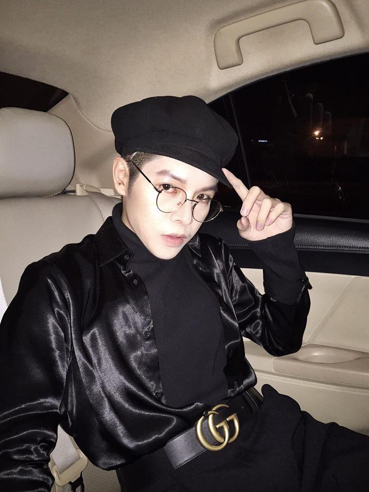 Tin sao Việt 2/11: Đàm Vĩnh Hưng đanh đá đáp trả khi bị đàn chim lao đến cướp thức ăn-2