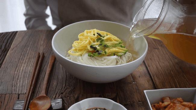 Hóa ra, thực đơn đám cưới Song Joong Ki - Song Hye Kyo cũng tính bằng tiền tỉ-2