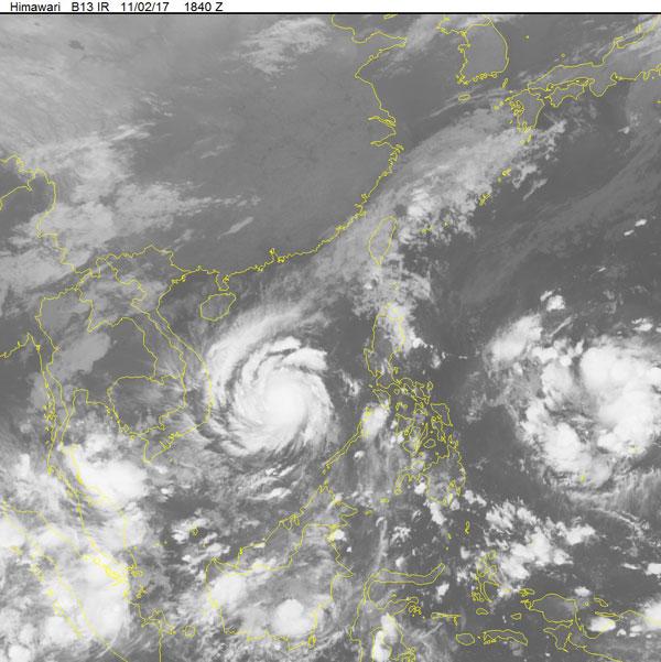 Tin bão số 12: Di chuyển nhanh và mạnh thêm, kịch bản bất ngờ có thể xảy ra-2