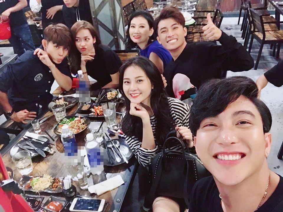 Hot girl - hot boy Việt 3/11: Phải đi công tác, Huyền Baby dự trữ sữa mẹ cả tuần cho quý tử-6