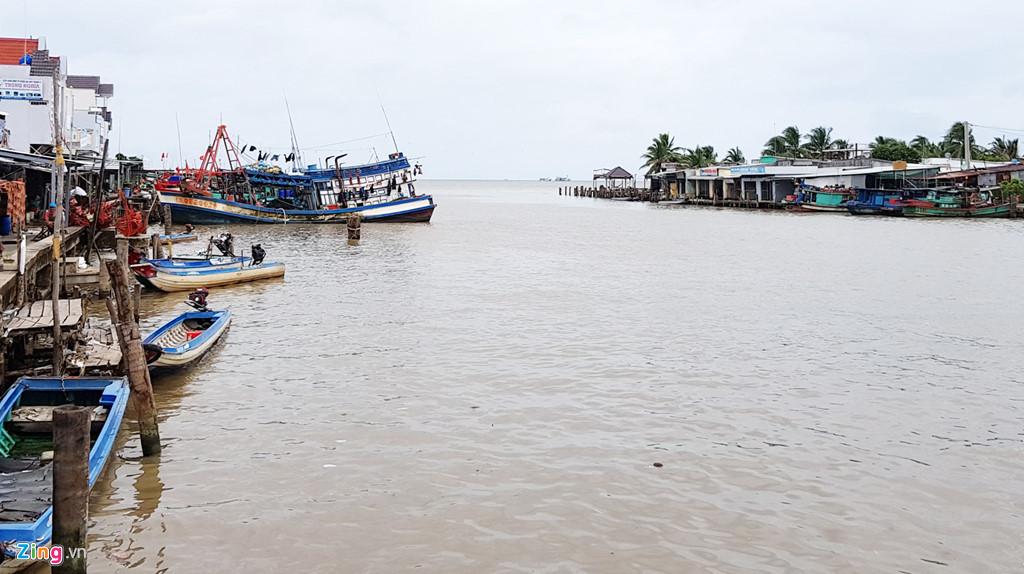 Đêm kinh hoàng của góa phụ đưa 3 con nhỏ đi tránh bão Linda-2