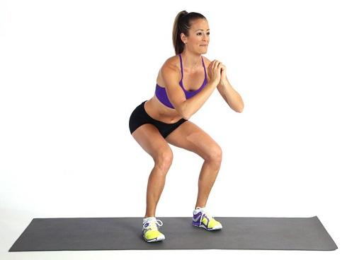 Squat thế nào cho vòng 3 căng mọng như trái táo?