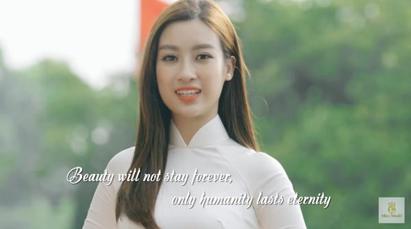 Đỗ Mỹ Linh nói tiếng Anh như gió trong clip giới thiệu bản thân tại Miss World 2017-5