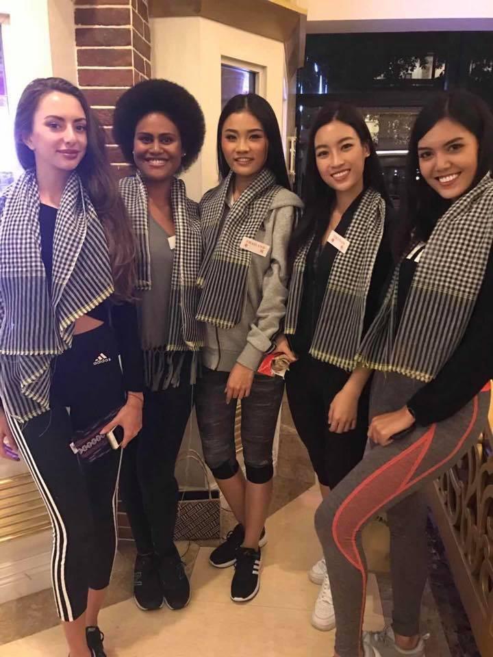 Đỗ Mỹ Linh nói tiếng Anh như gió trong clip giới thiệu bản thân tại Miss World 2017-11