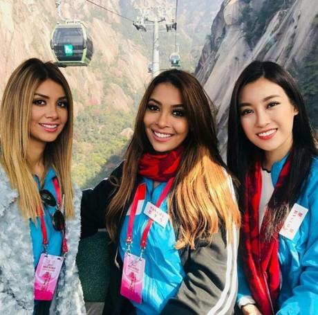 Đỗ Mỹ Linh nói tiếng Anh như gió trong clip giới thiệu bản thân tại Miss World 2017-10