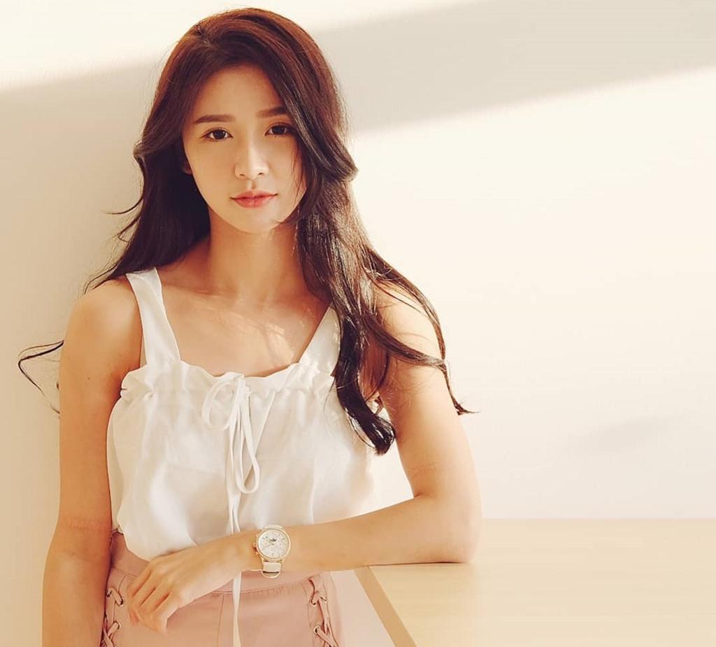 Nụ cười tỏa nắng hút nghìn fan của hot girl đình đám Malaysia-4