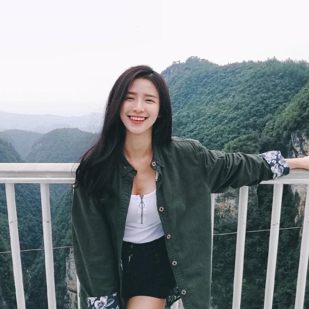 Nụ cười tỏa nắng hút nghìn fan của hot girl đình đám Malaysia-9