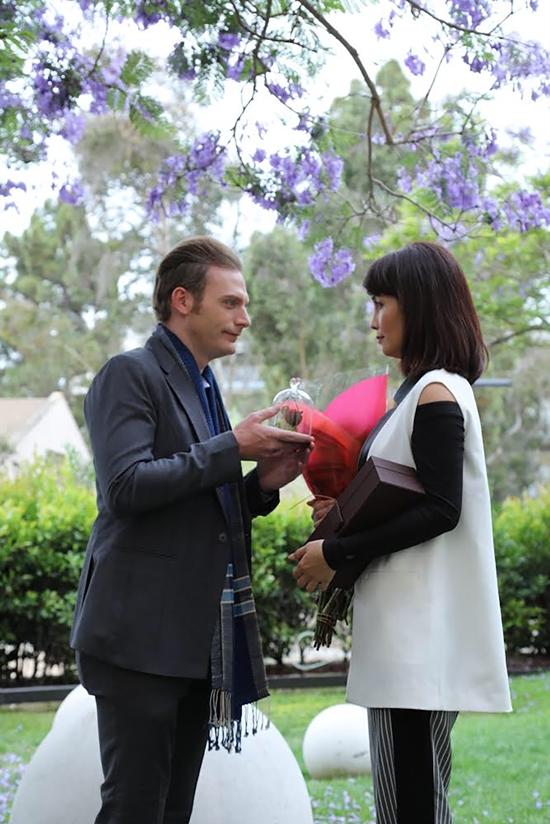 Sau Em gái mưa, Hương Tràm tiếp tục ra mắt MV nhạc phim Hai thế giới-4