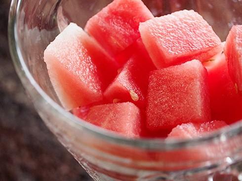 Cách làm kem sữa chua dưa hấu bằng máy làm kem-2